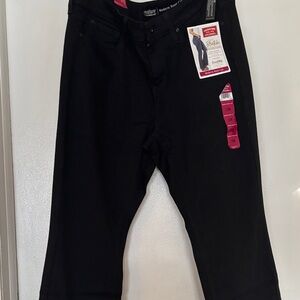 NWT Levi’s Women Signature Black Boot Cut Denim 16 M